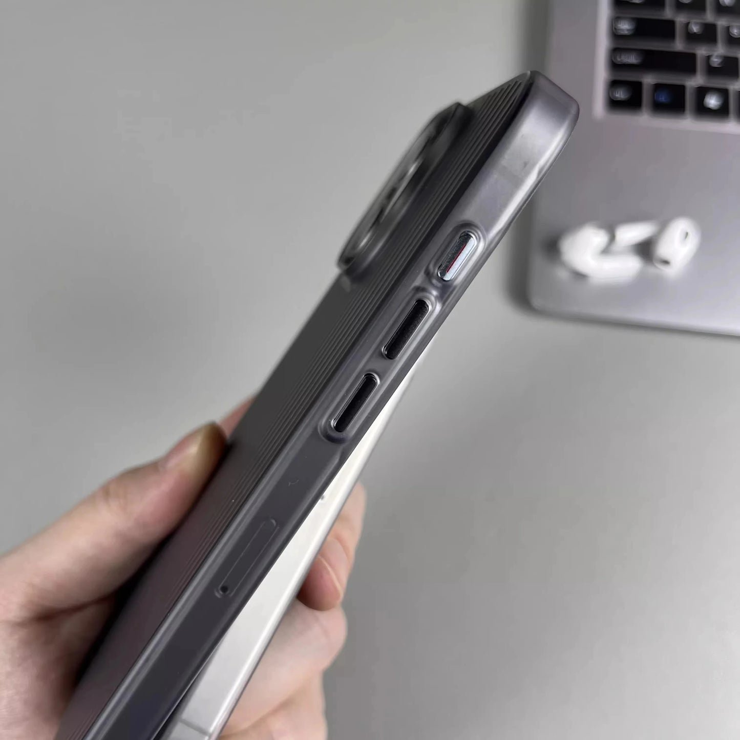 Luxury Wave Phone Case for iPhone 16, 15, 14, 13 & 12 Pro Max | Shockproof Anti-Scratch Protective Cover