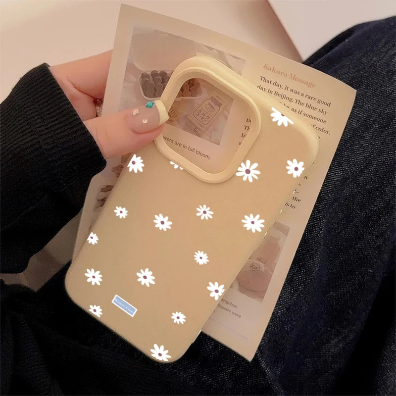 Cute Daisy Flower Phone Case for iPhone 17